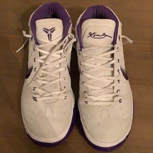 NIKE KOBE A.D. Mid Baseline